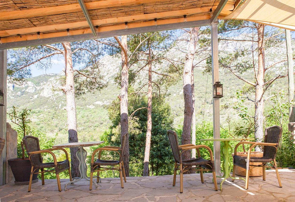 Auberge De La Vallee Saint-Jean-de-Bueges ภายนอก รูปภาพ